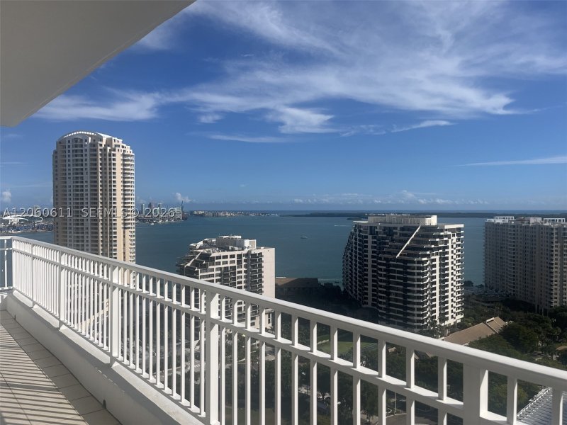 Apartment for rent at Courts Brickell Key 2509