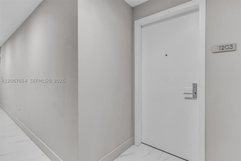 Aluguel de apartamento no Aria Reserve Miami 1203