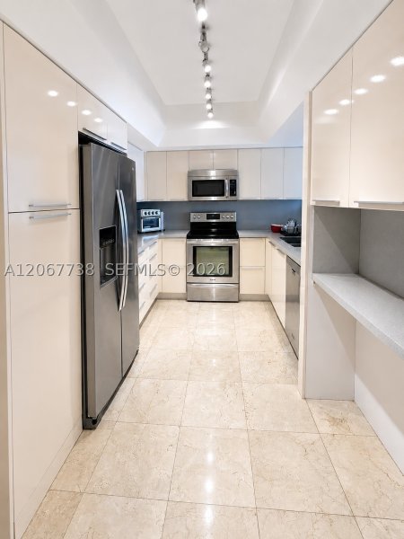 Aluguel de apartamento no Brickell Key One A1710