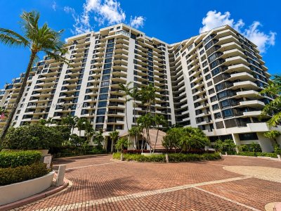 Brickell Key One Apt #A1710
