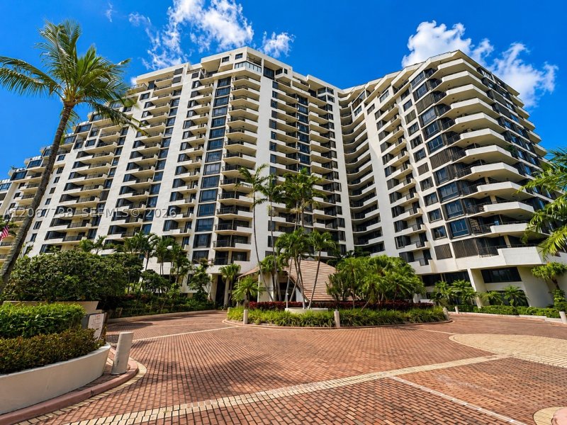 Aluguel de apartamento no Brickell Key One A1710