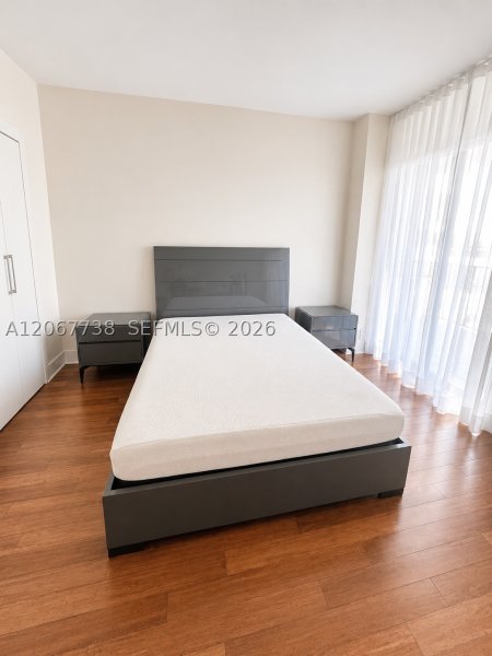 Aluguel de apartamento no Brickell Key One A1710