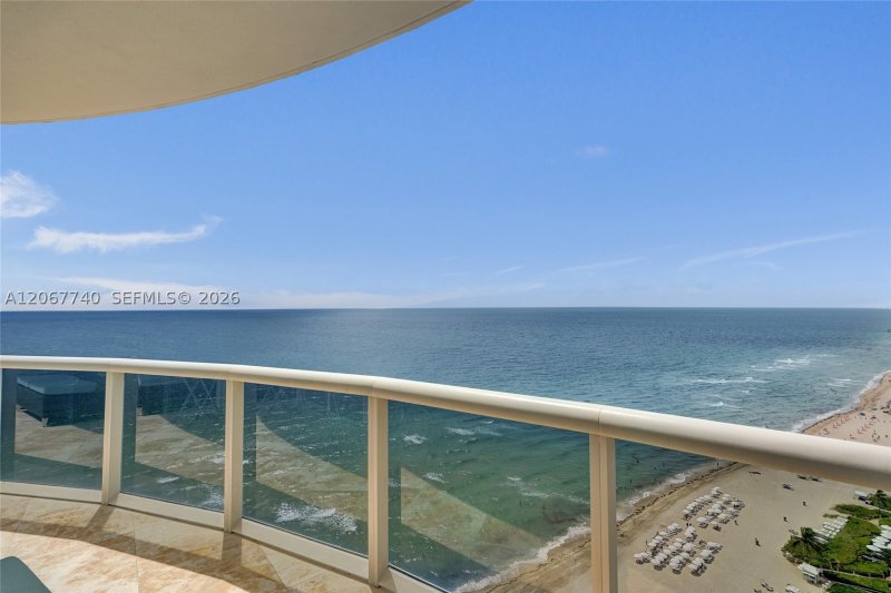 Aluguel de apartamento no Trump Royale 3309