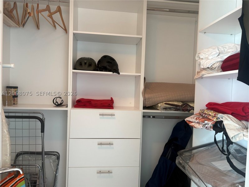 Condo for sale at 1800 Club 3007