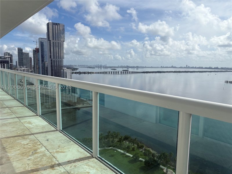 Condo for sale at 1800 Club 3007