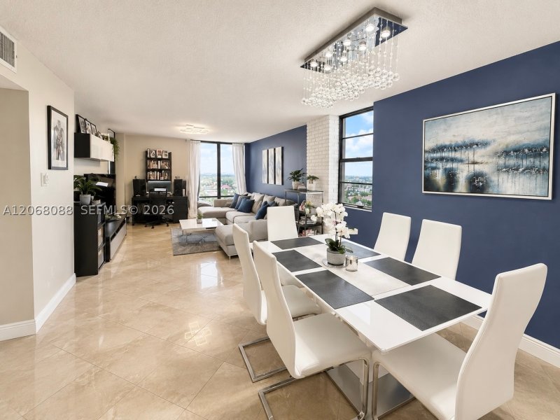 Condo for sale at Allington Towers 14F