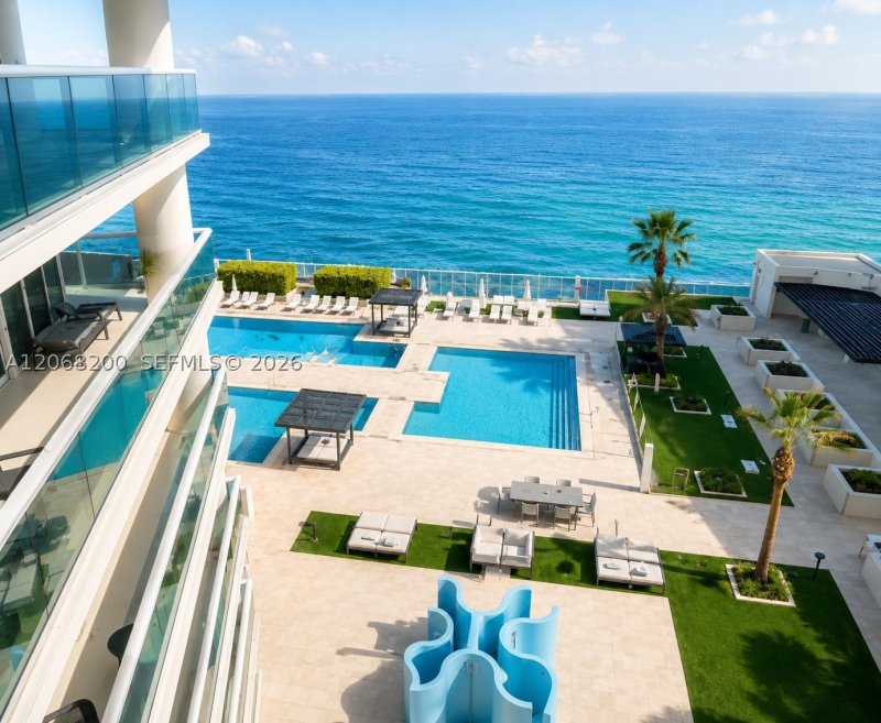 Condo for sale at Beach Club Three 1405