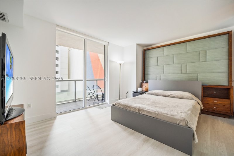 Comprar apartamento no 50 Biscayne 514