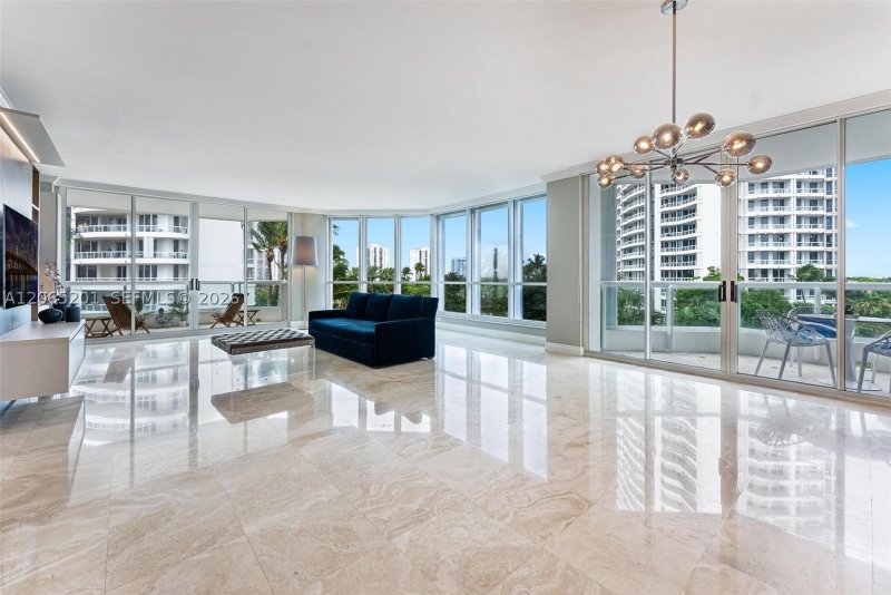 Condo for sale at Atlantic Two at The Point 702