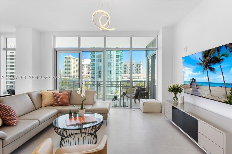 Condo for sale at Aqua Allison Island 703