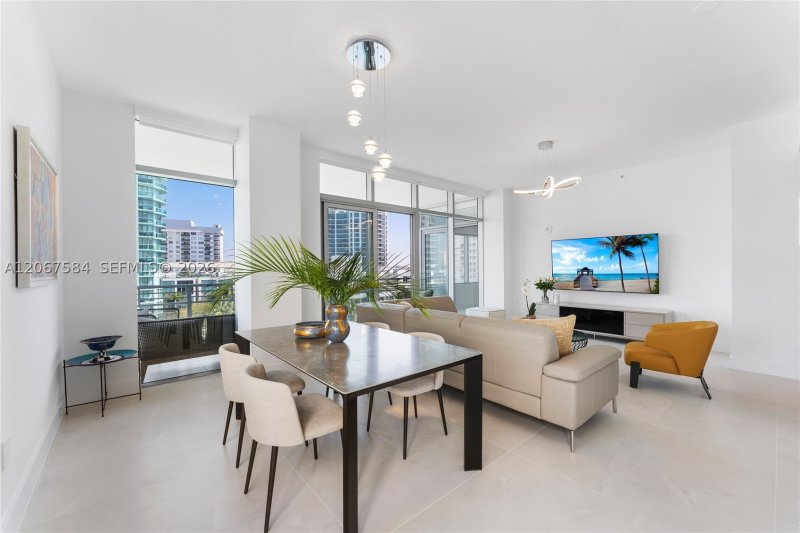 Condo for sale at Aqua Allison Island 703