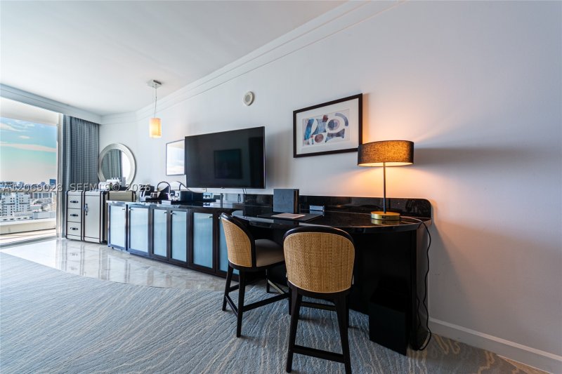 Alquiler de apartamento en Fontainebleau III 1015