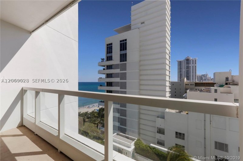 Fontainebleau III Apt #1015