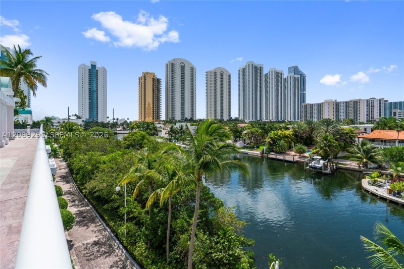 Aluguel de apartamento no Oceania 5 1752