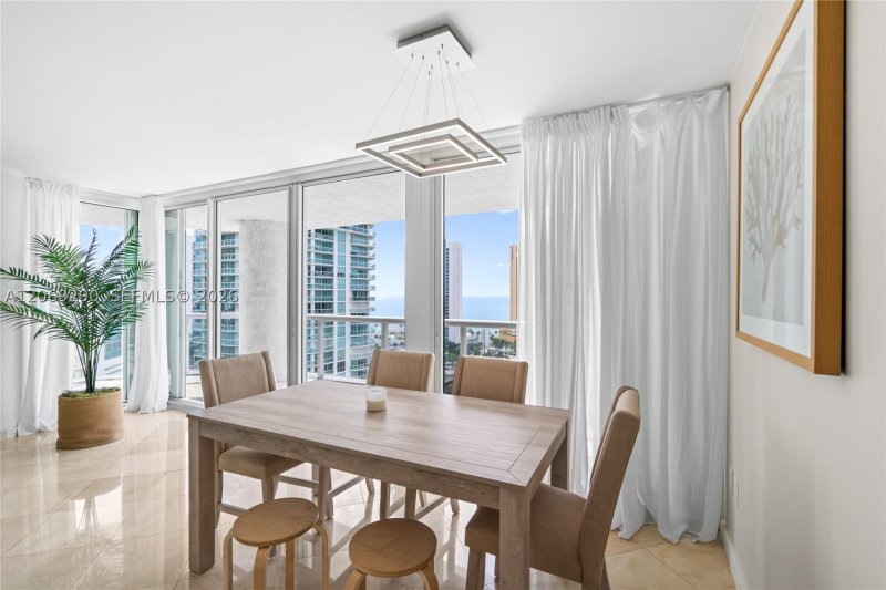 Aluguel de apartamento no Oceania 5 1752