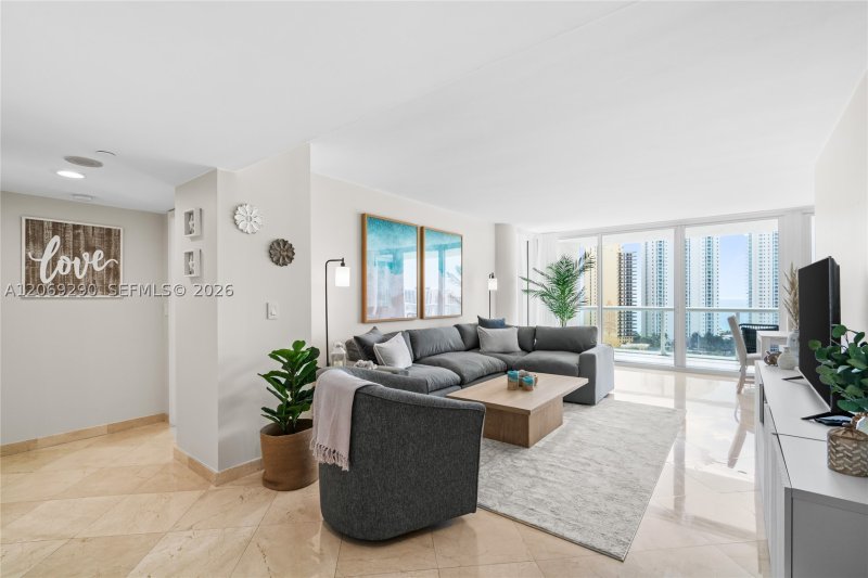 Aluguel de apartamento no Oceania 5 1752