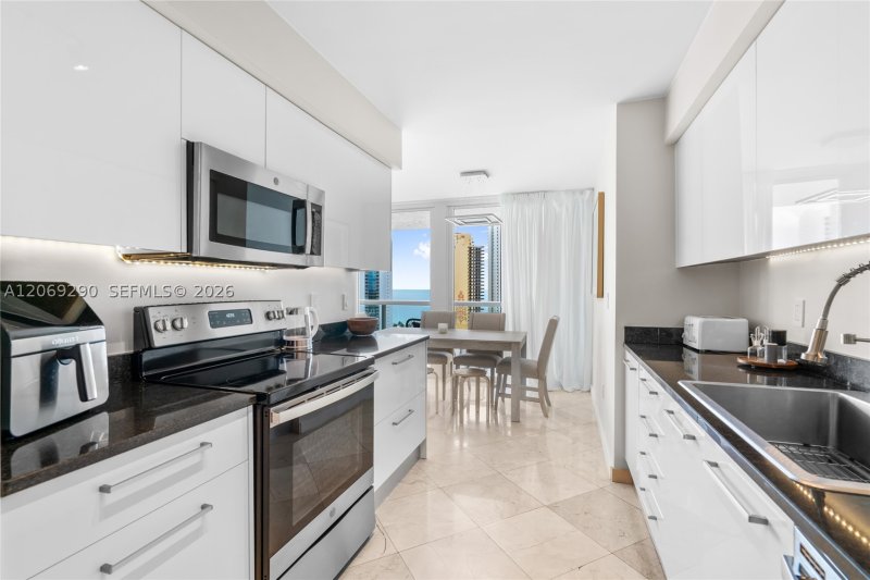 Aluguel de apartamento no Oceania 5 1752