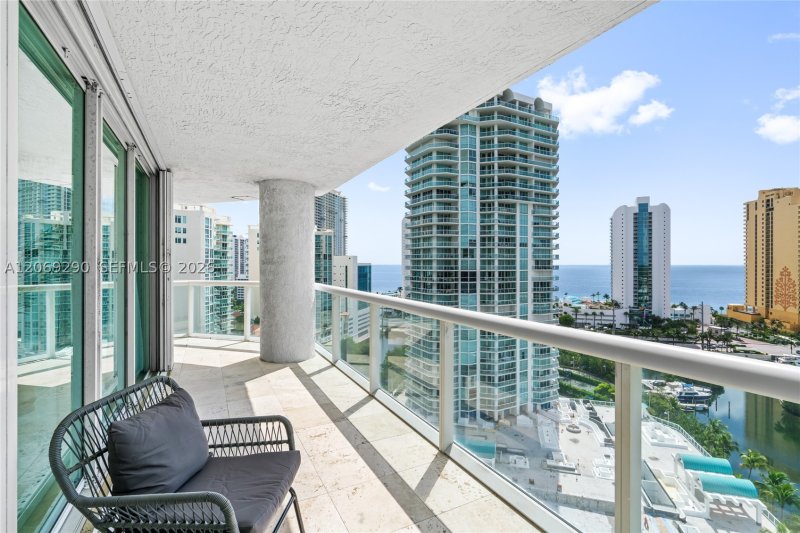 Aluguel de apartamento no Oceania 5 1752