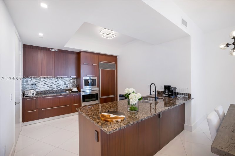 Alquiler de apartamento en Trump Tower Two 707