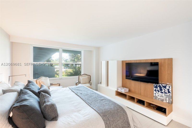 Comprar apartamento no Commodore Club South 206