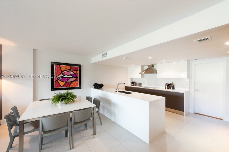 Comprar apartamento no Commodore Club South 206