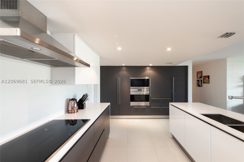 Comprar apartamento no Commodore Club South 206