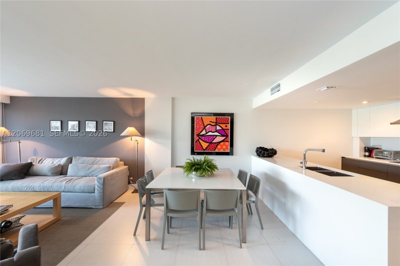 Comprar apartamento no Commodore Club South 206