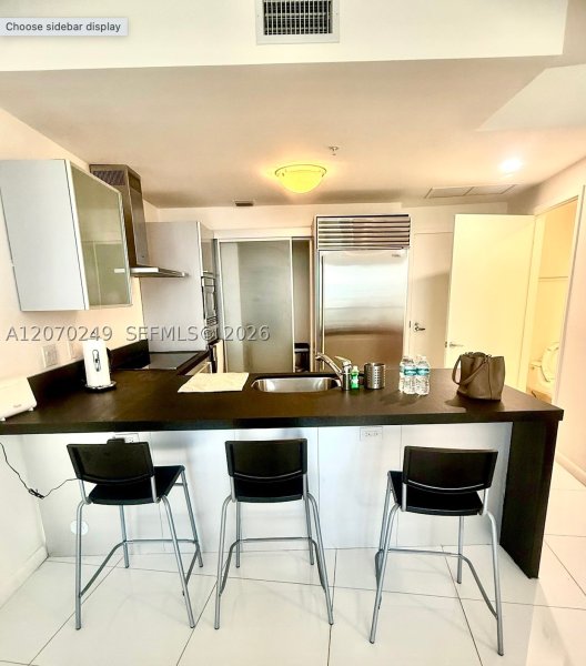 Aluguel de apartamento no Trump Royale 908