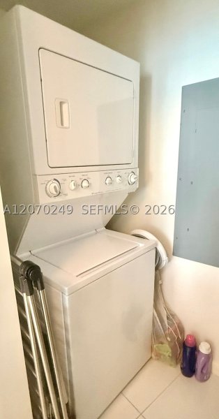 Aluguel de apartamento no Trump Royale 908
