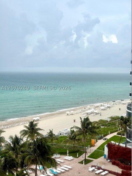Trump Royale Apt #908