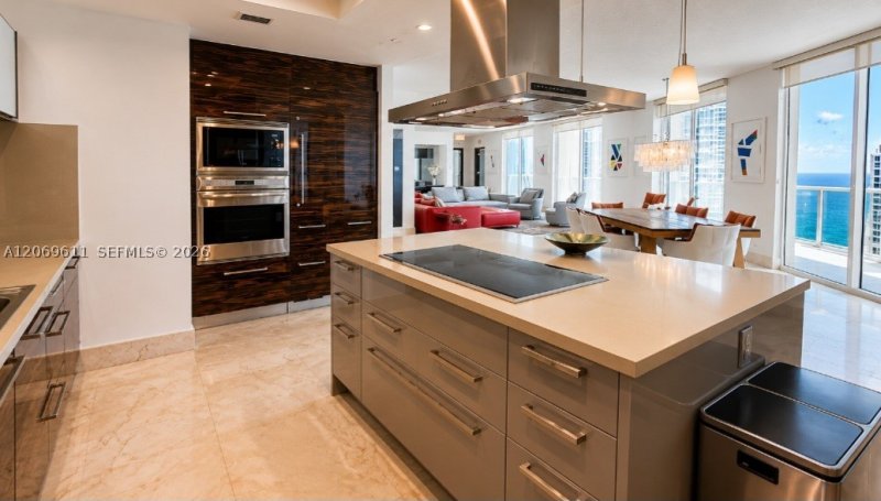 Alquiler de apartamento en St Tropez 1-UPH1