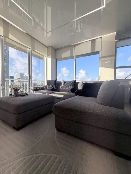 Comprar apartamento en Turnberry On The Green 1004