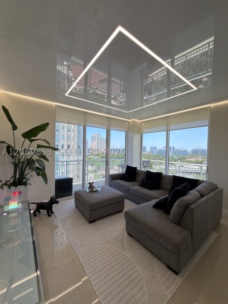 Turnberry On The Green Apt #1004