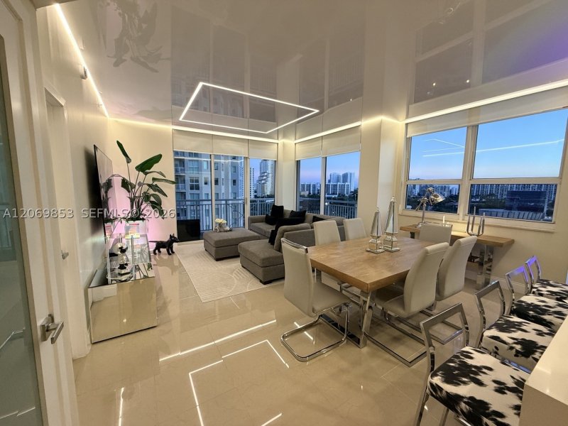 Comprar apartamento en Turnberry On The Green 1004