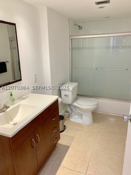 Apartment for rent at Arlen Beach 311