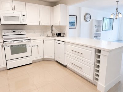 Property photo # 14