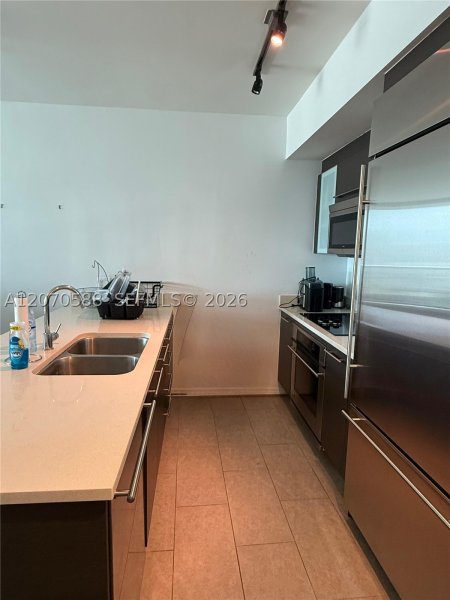 Condo for sale at 500 Brickell West Tower 2404