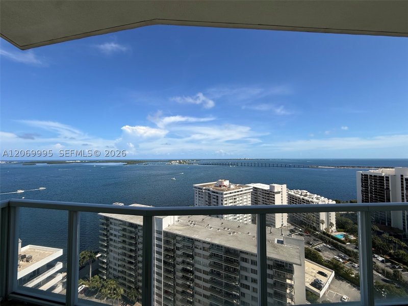 Aluguel de apartamento no Emerald Brickell TS107