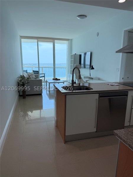 Aluguel de apartamento no Emerald Brickell TS107