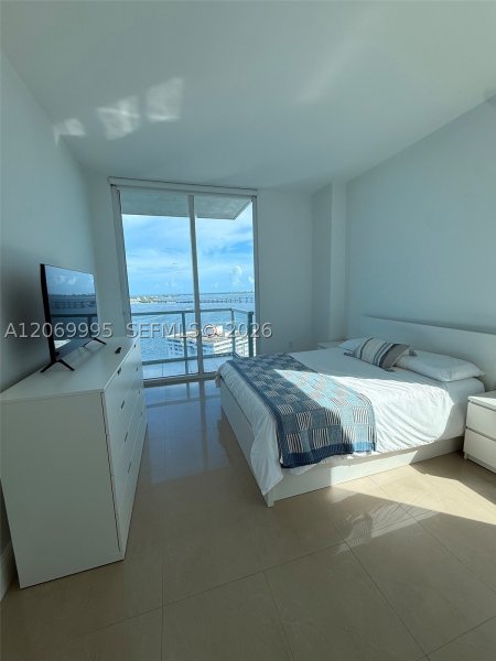 Aluguel de apartamento no Emerald Brickell TS107