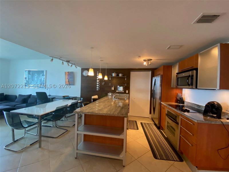 Latitude On The River Apt #1607