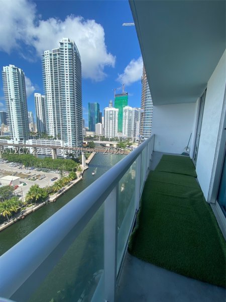 Aluguel de apartamento no Latitude On The River 1607