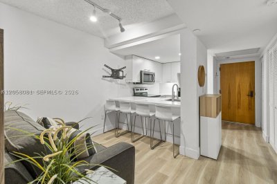 Property photo # 9