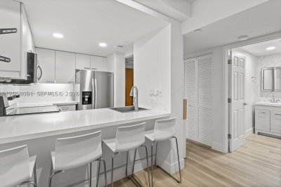 Grove Square Apt #234