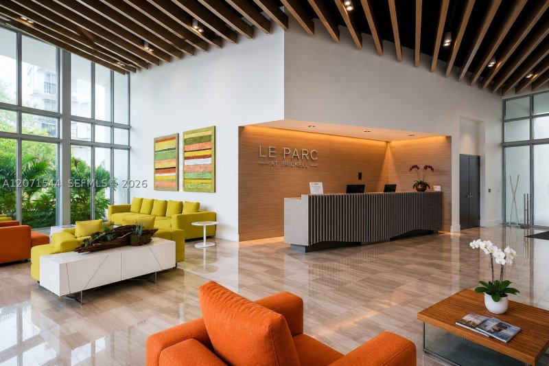 Comprar apartamento no Le Parc at Brickell 303