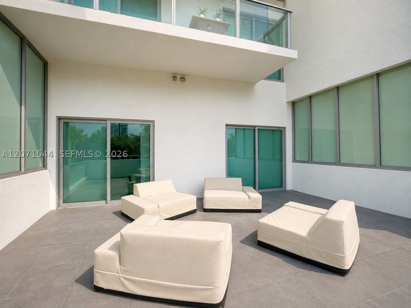 Comprar apartamento no Le Parc at Brickell 303