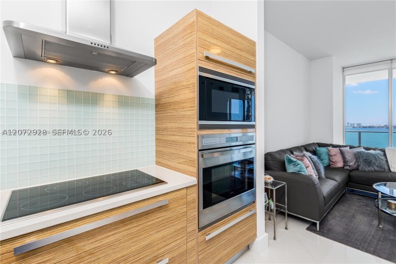 Aluguel de apartamento no Paramount Bay 1009