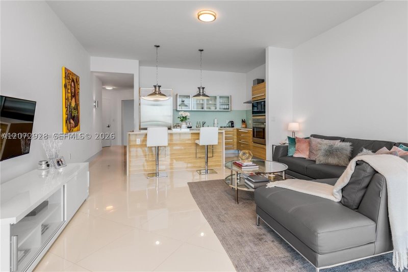 Aluguel de apartamento no Paramount Bay 1009