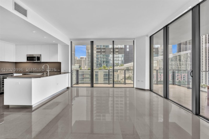 Comprar apartamento no Brickell City Centre Reach 1702