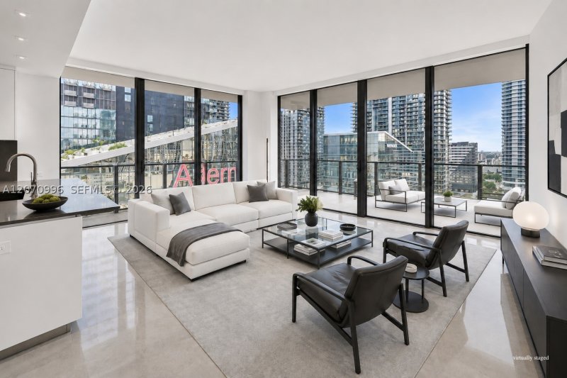 Brickell City Centre Reach Apt #1702